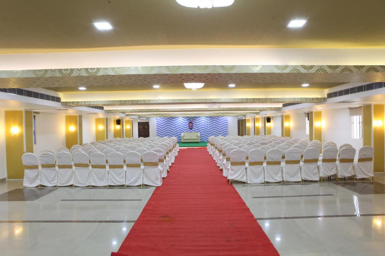Nova Pride Hotel Hyderabad Exterior foto
