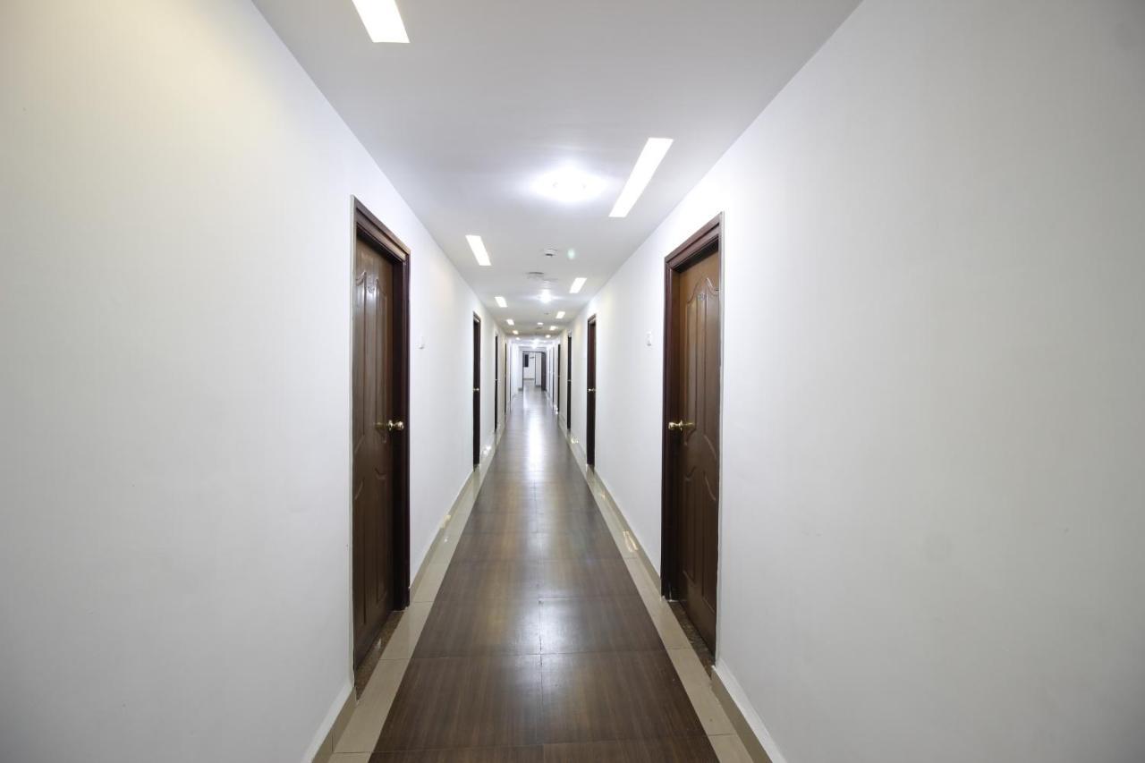 Nova Pride Hotel Hyderabad Exterior foto