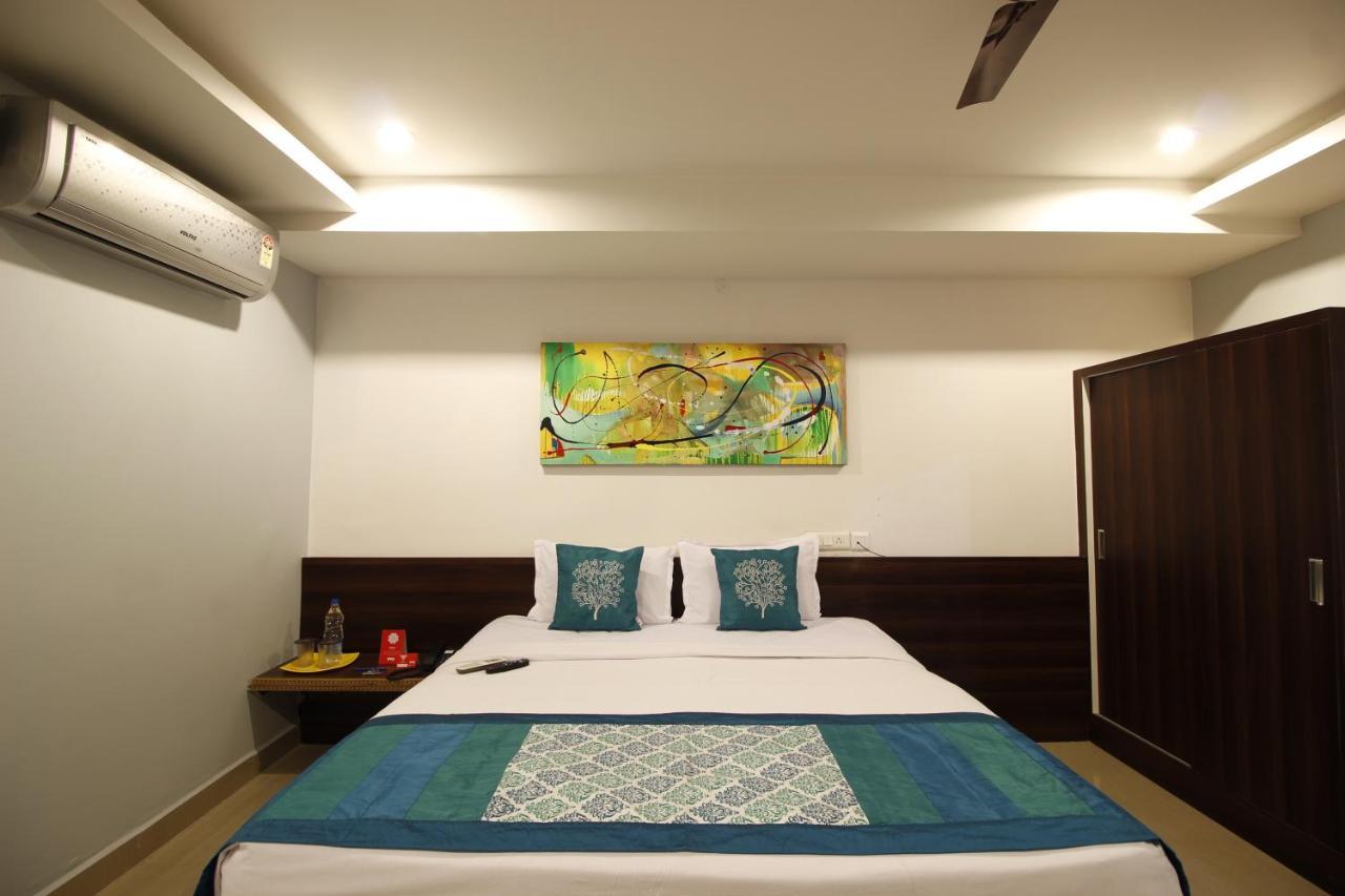 Nova Pride Hotel Hyderabad Exterior foto